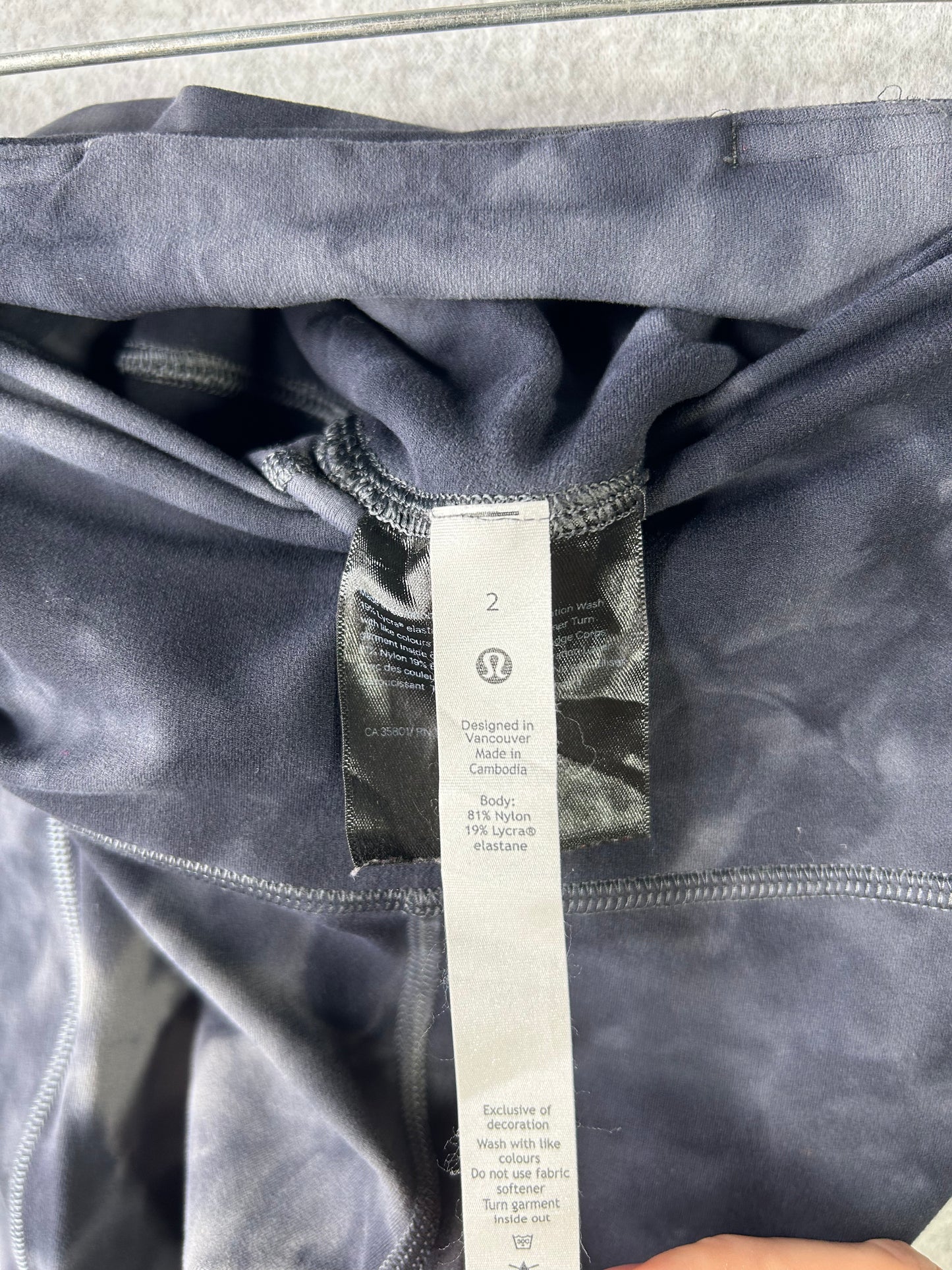 Lululemon Align High Rise Pant with Pockets 25" Size 2 Diamond Dye Graphite Grey