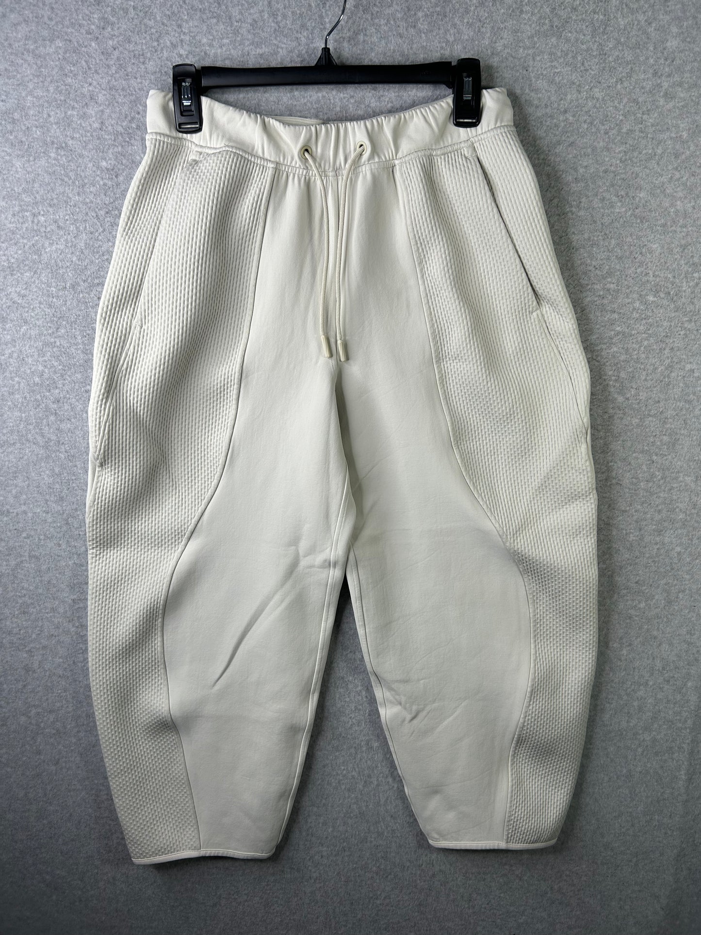 Lululemon Mixed Fabric Relaxed-Fit Tapered High-Rise Pant Size Small Bone