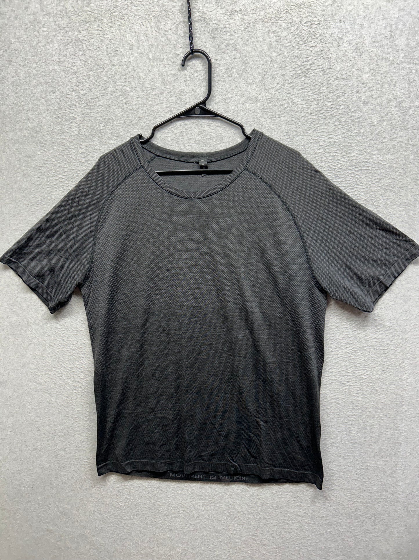 Lululemon Metal Vent Tech Short Sleeve Size XL Black