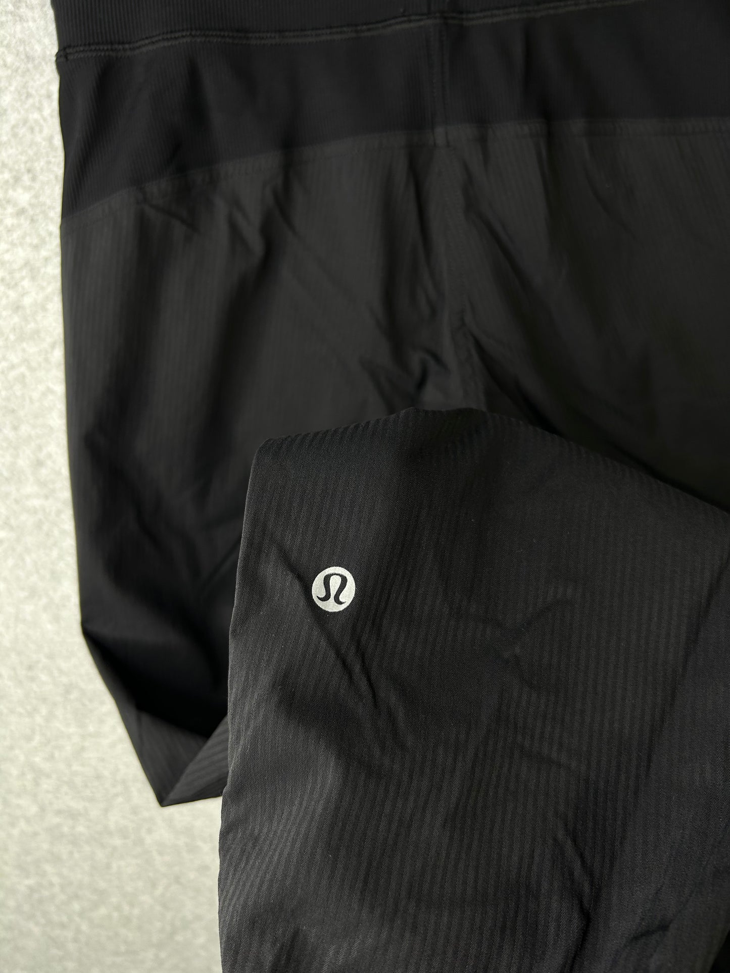 Lululemon Dance Studio Mid-Rise Jogger Size 6 Black (Square Dot)