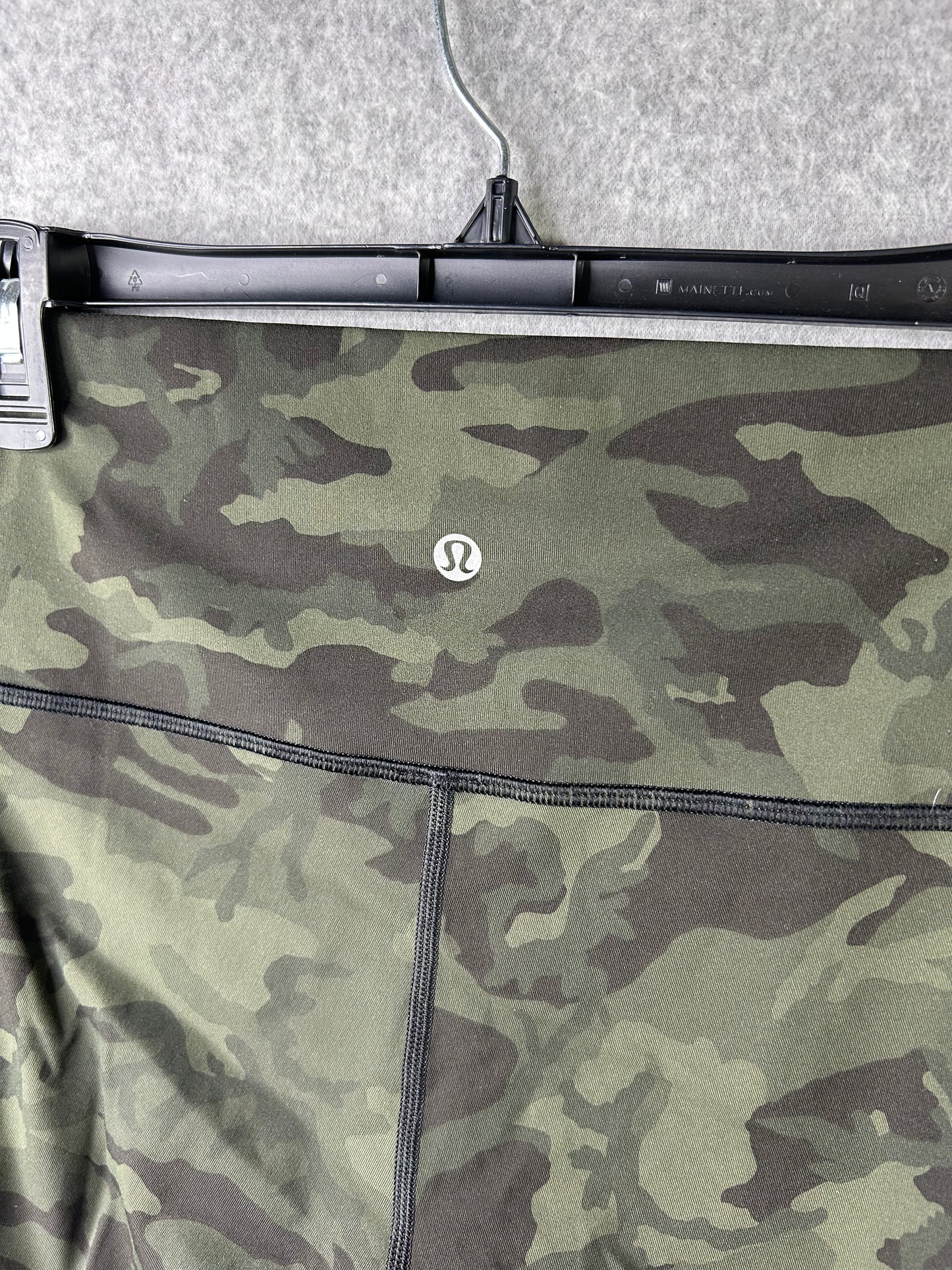 Lululemon Wunder Under High-Rise Tight 28" Full-On Luxtreme Size 6 Incognito Camo Multi Gator Green