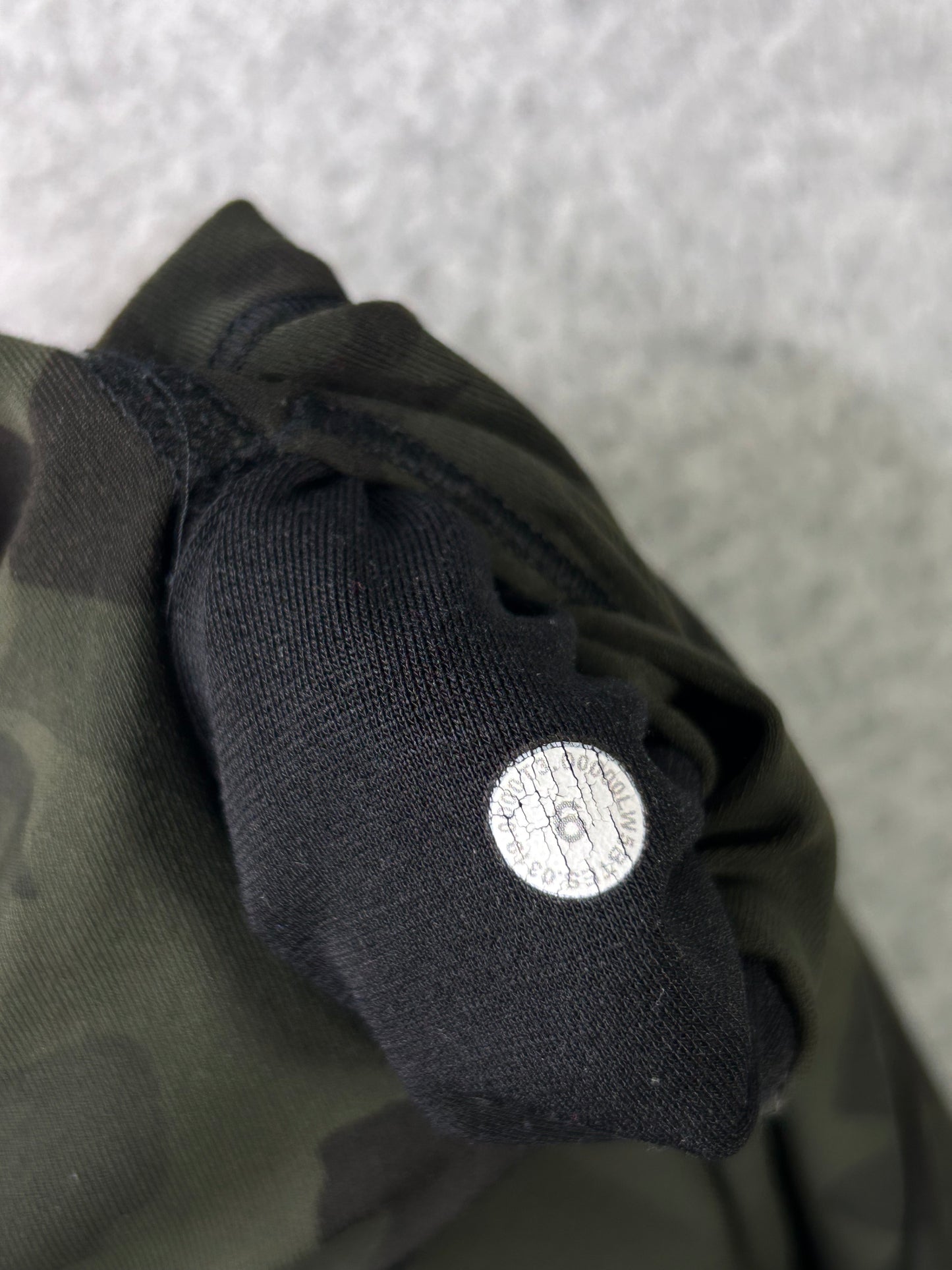 Lululemon Wunder Under High-Rise Tight 28" Full-On Luxtreme Size 6 Incognito Camo Multi Gator Green