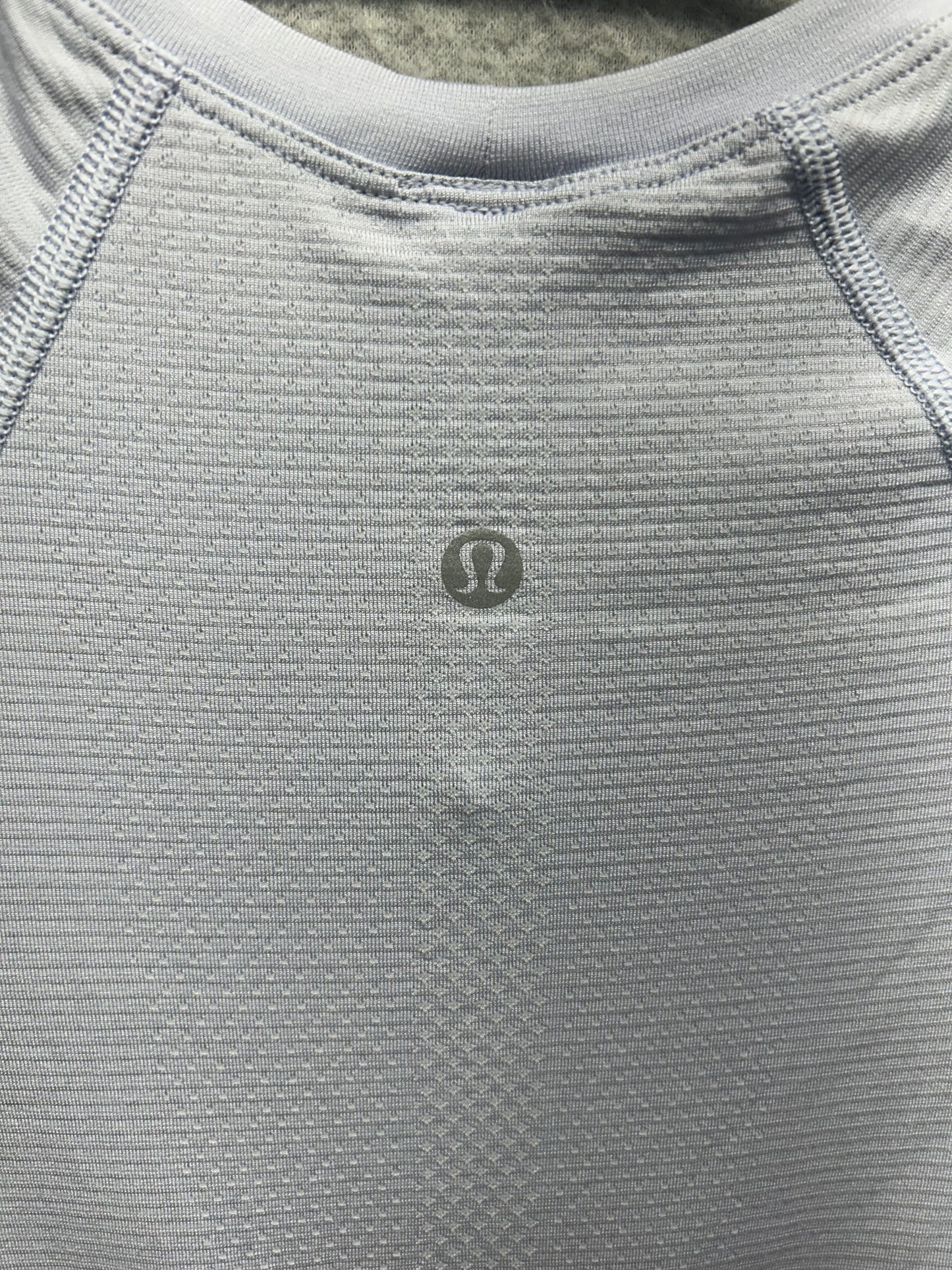 Lululemon Swiftly Tech Long-Sleeve Shirt 2.0 (Waist Length) Size 0 Starch Blue