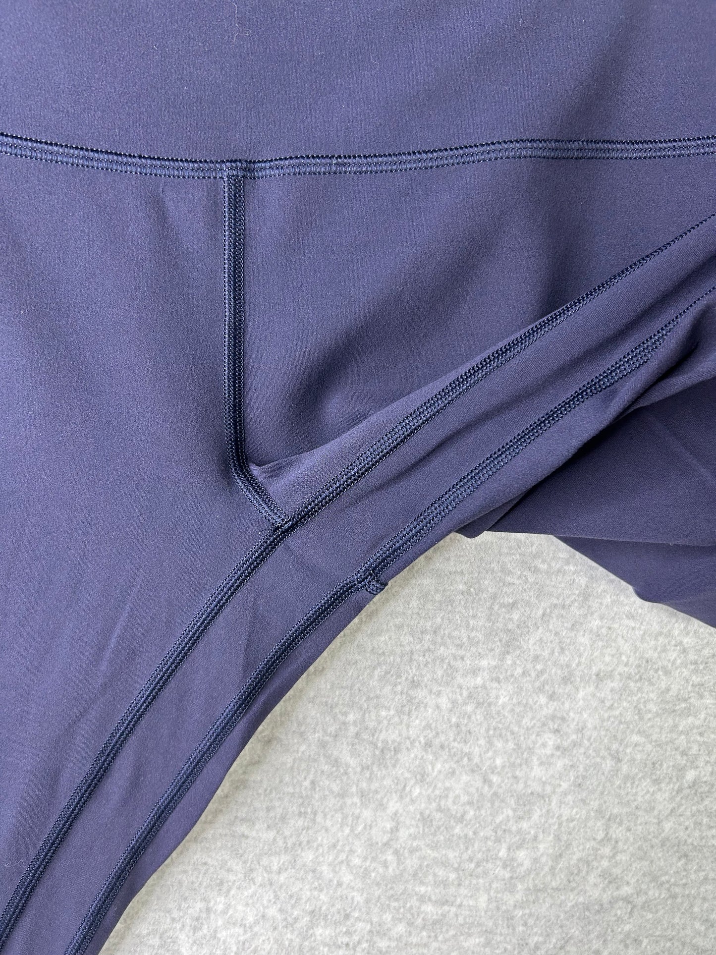 Lululemon Align Crop 18" Size 8 Blueberry Jam