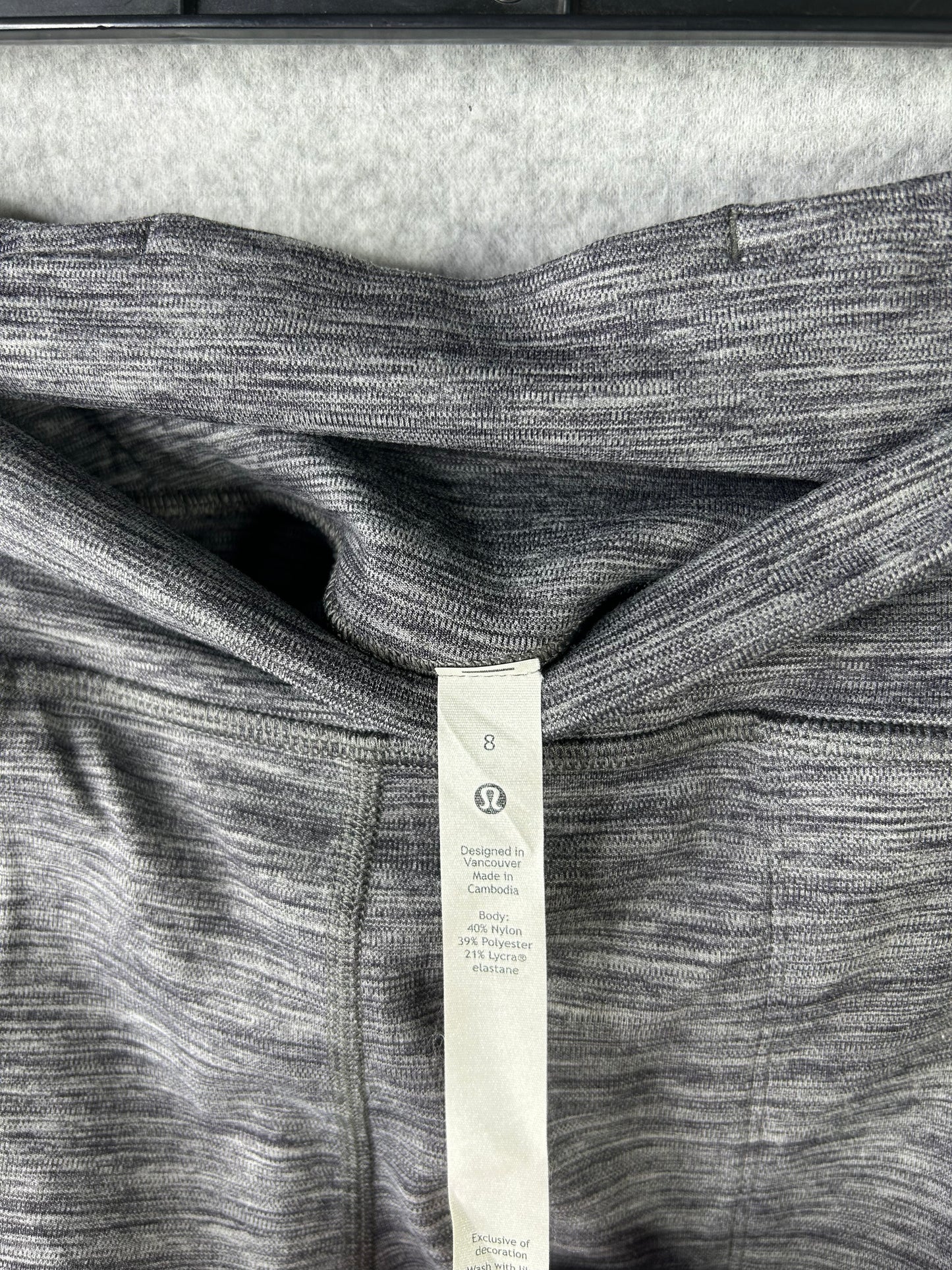 Lululemon Align Jogger Crop 23" Size 8 Heathered Black