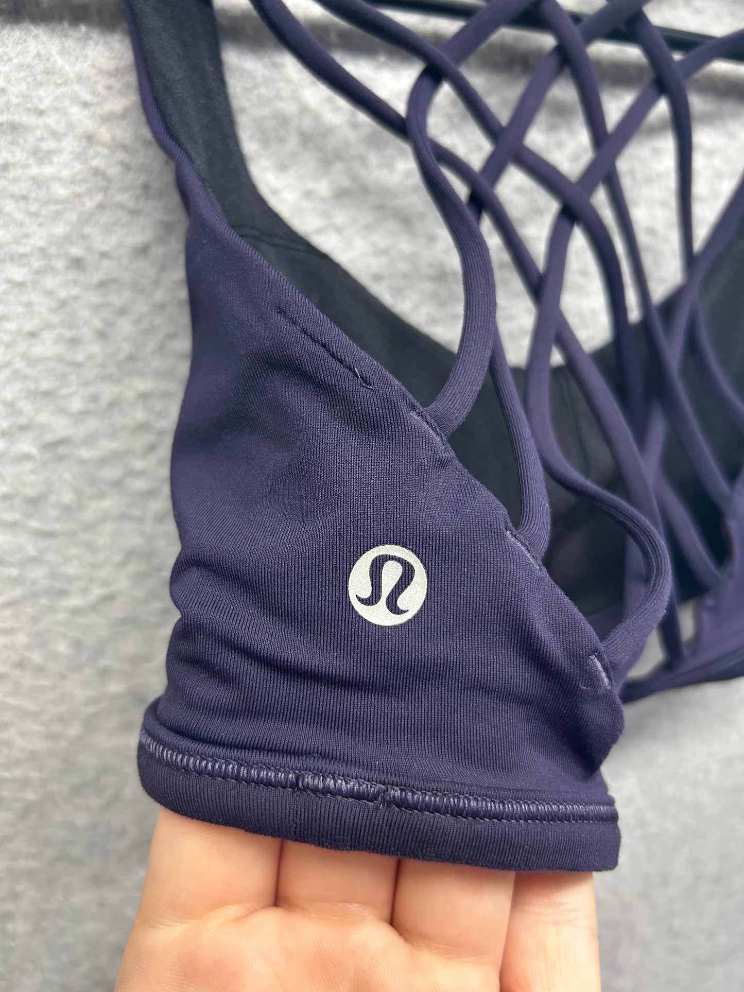 Lululemon Free To Be Bra Wild Size 2 Black Grape