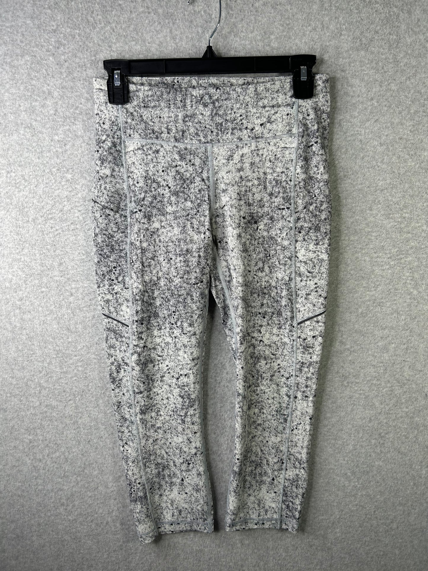 Lululemon Speed Up Crop 21" Size 6 Antiqued Alpine White Multi