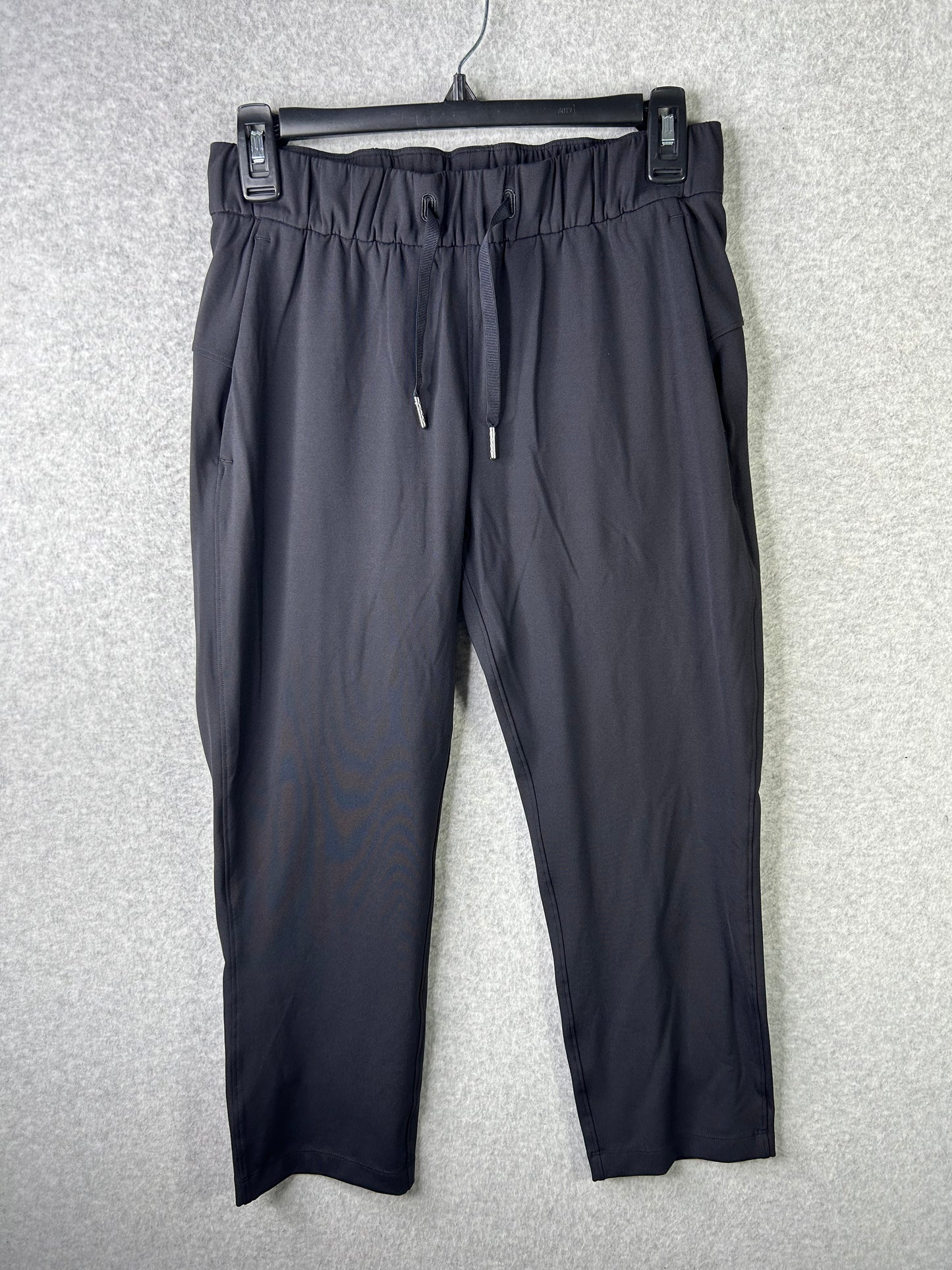 Lululemon On The Fly Crop 24" Size 4 Black