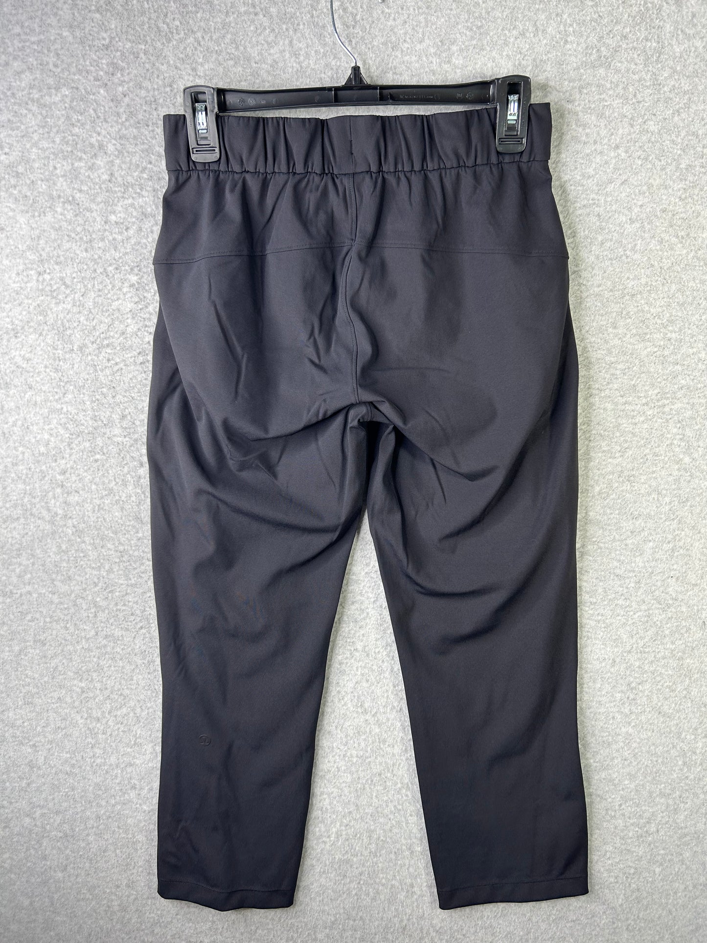 Lululemon On The Fly Crop 24" Size 4 Black