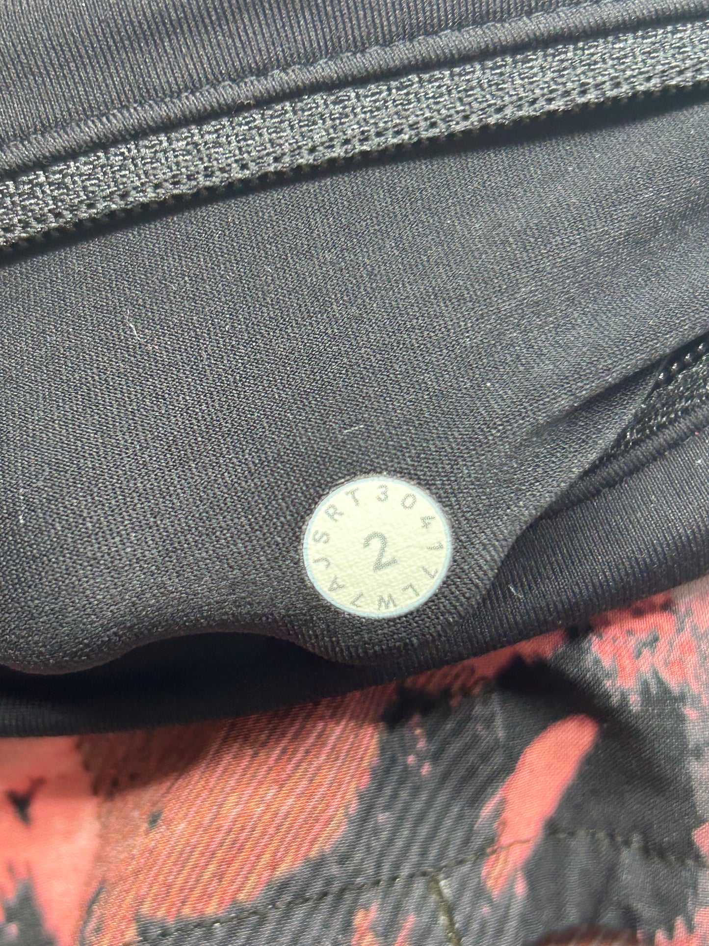 Lululemon Speed Up Short 2.5" Size 2 Translucence Alpine White Multi