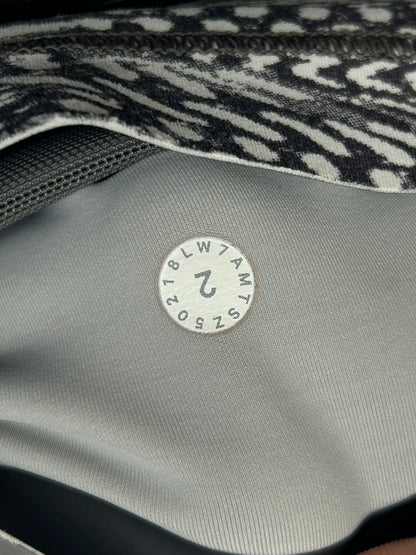 Lululemon In Movement Short Everlux 2.5" Size 2 Swerve Vapor Metal Grey