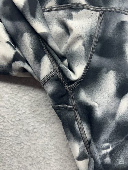 Lululemon Train Times 7/8 Pant 25" Size 4 Blush Blossom Alpine White Black
