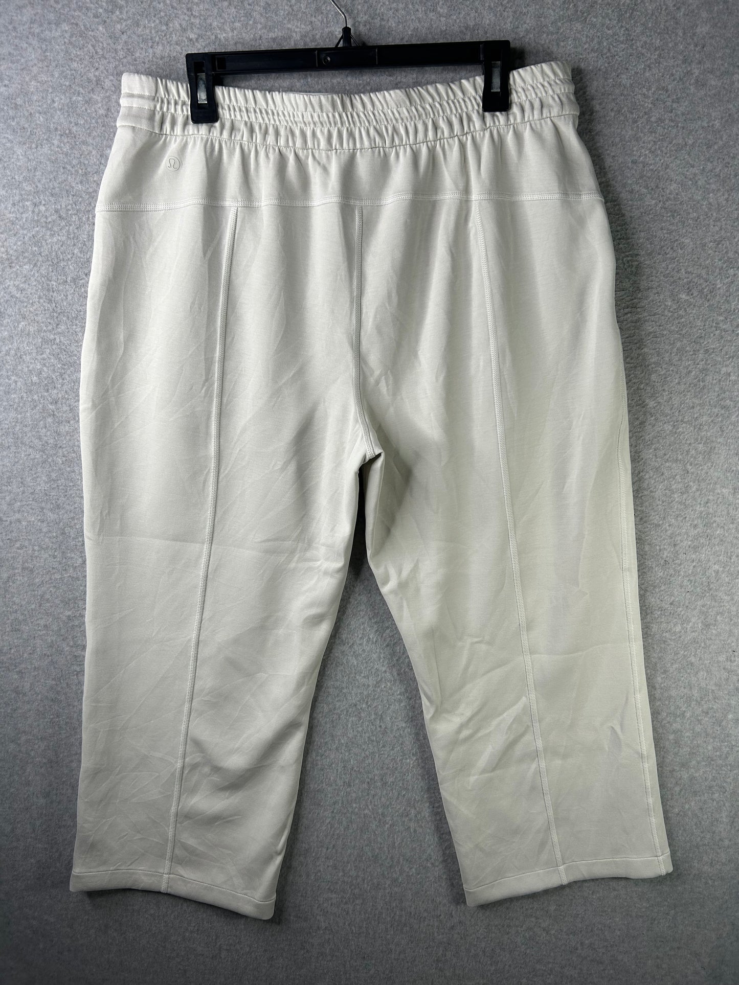 Lululemon Softstreme High-Rise Straight Leg Crop Size 14 White Opal (Square Dot)