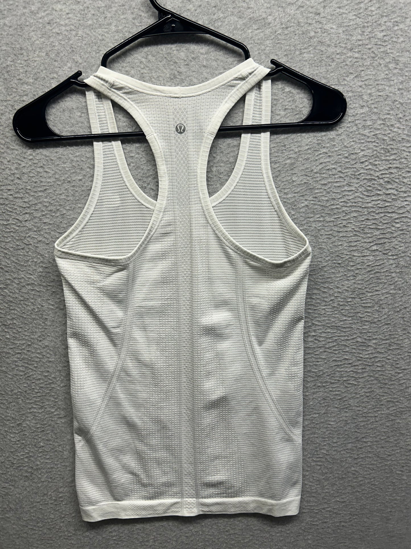 Lululemon Swiftly Tech Racerback Size 4 White