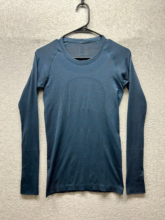 Lululemon Swiftly Tech Long Sleeve Crew Size 6 Black / Sapphire Blue