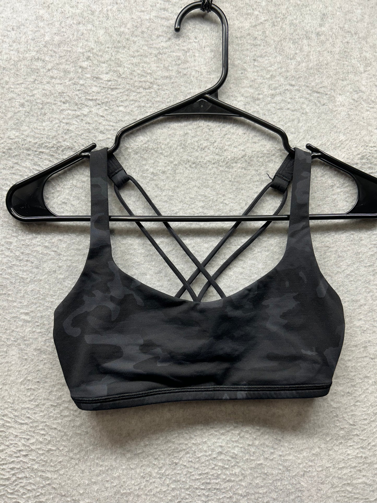 Lululemon Free To Be Bra Size 4 Incognito Camo Multi Grey