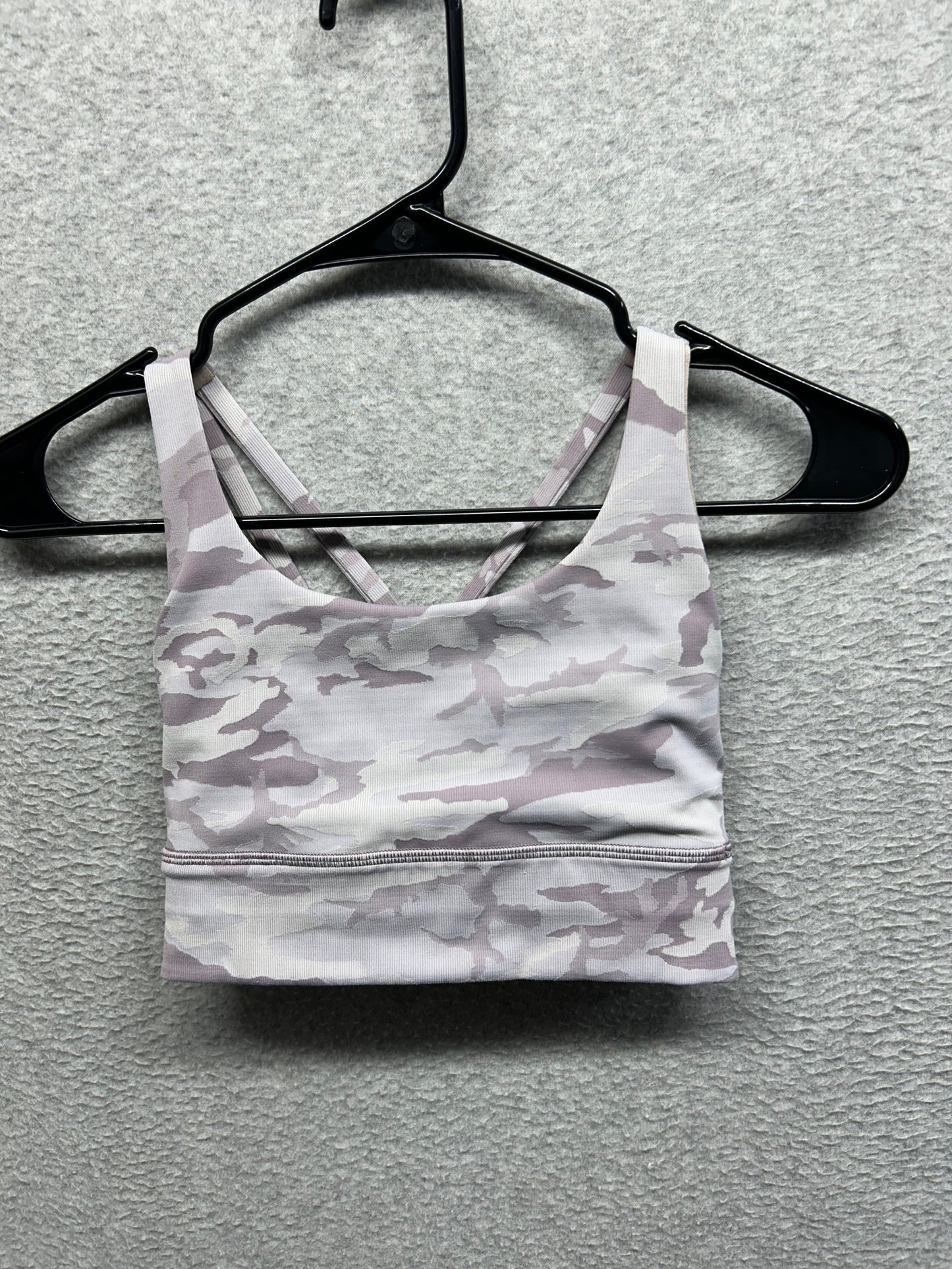 Lululemon Energy Bra Long Line Ribbed Size 4 Incognito Camo Jacquard Iced Iris Violet Verbana