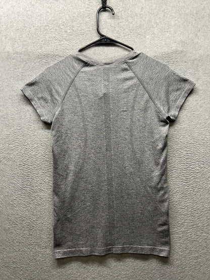 Lululemon Swiftly Tech Short Sleeve 2.0 Size 8 Slate / White