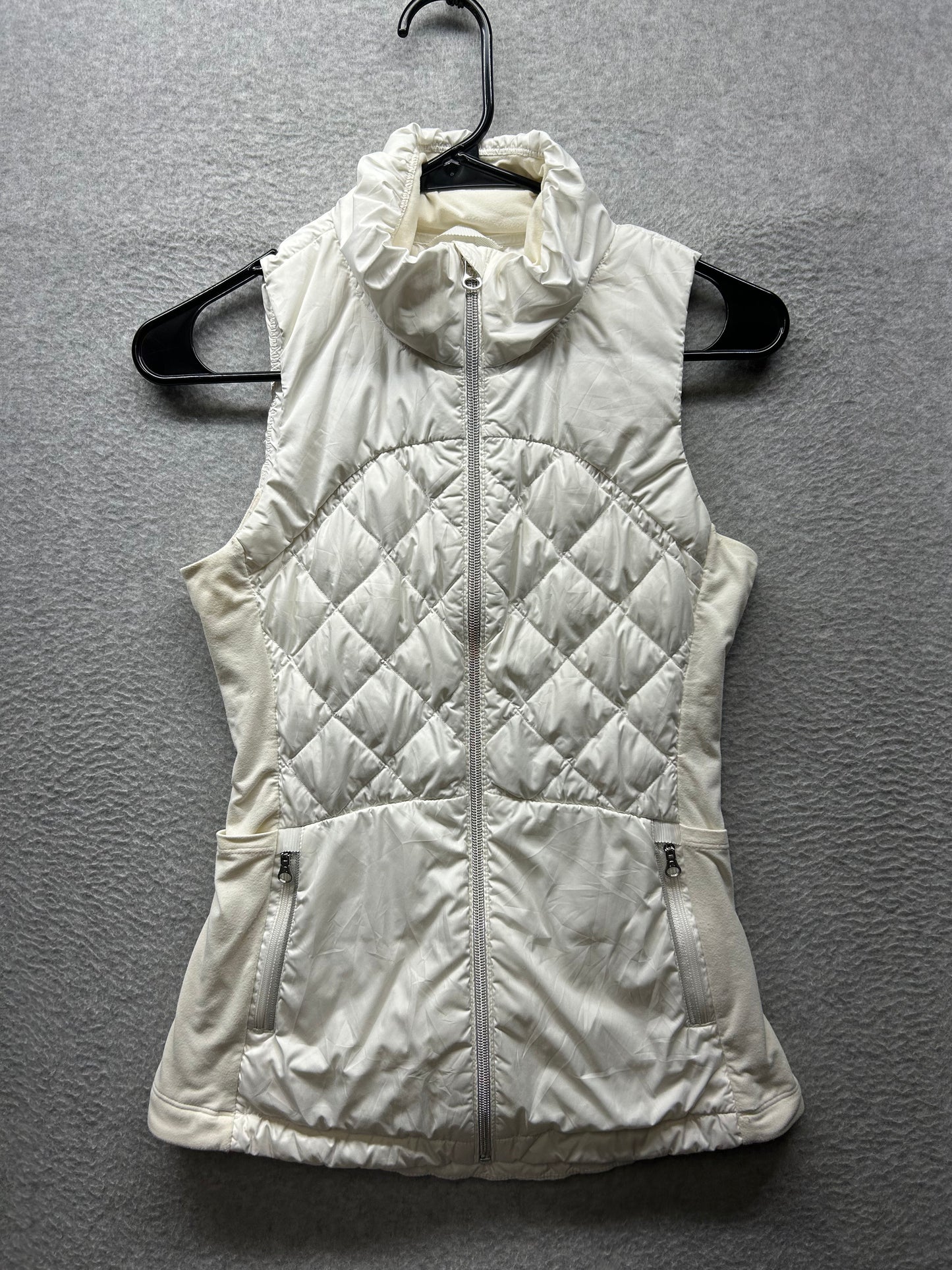 Lululemon Down For A Run Vest Size 2 White