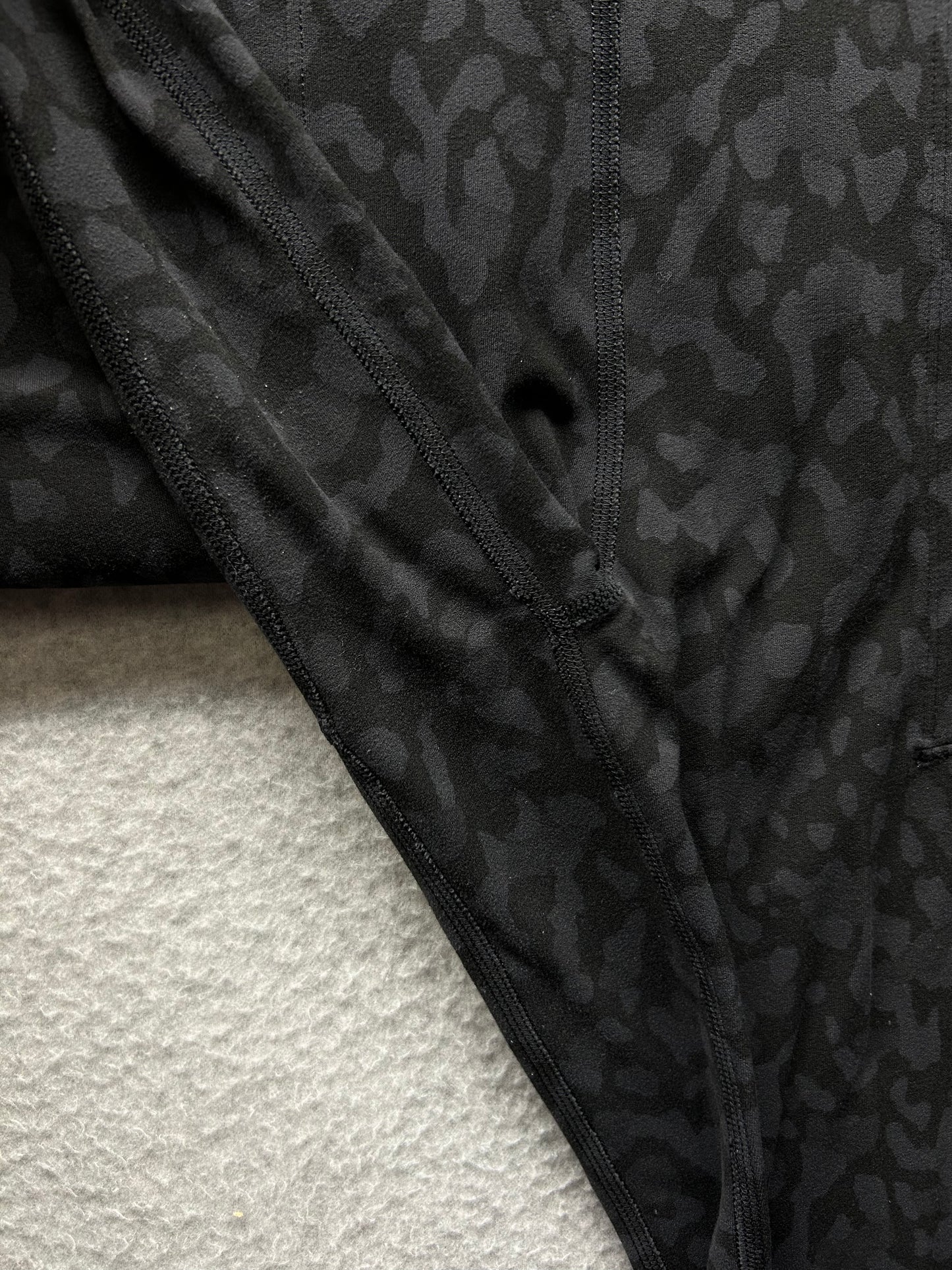 Lululemon Align Jogger 28" Size 8 Formation Camo Deep Coal Multi