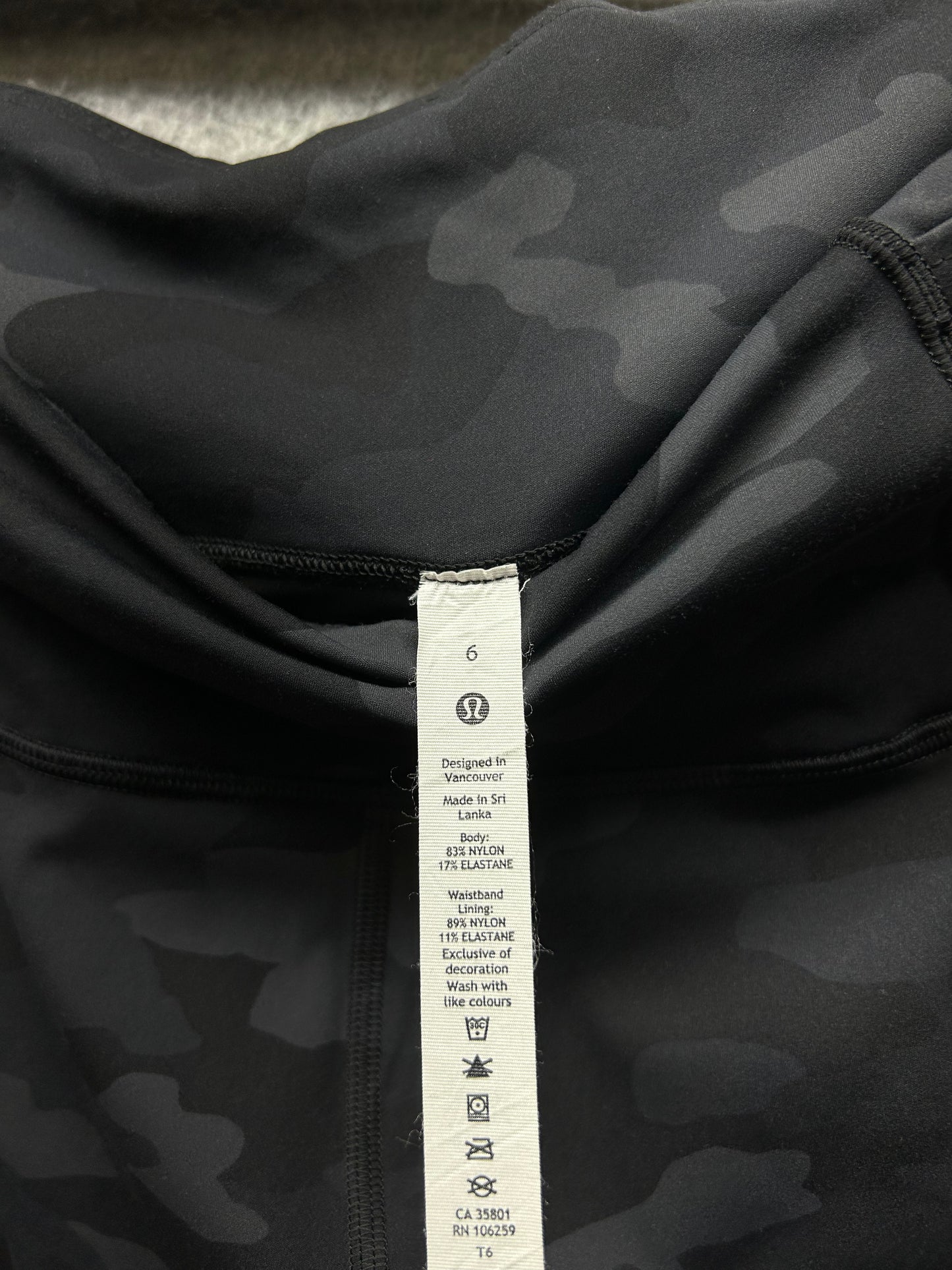 Lululemon Fast and Free High-Rise Tight 27" Brushed Nulux Size 6 Heritage 365 Camo Deep Coal Multi