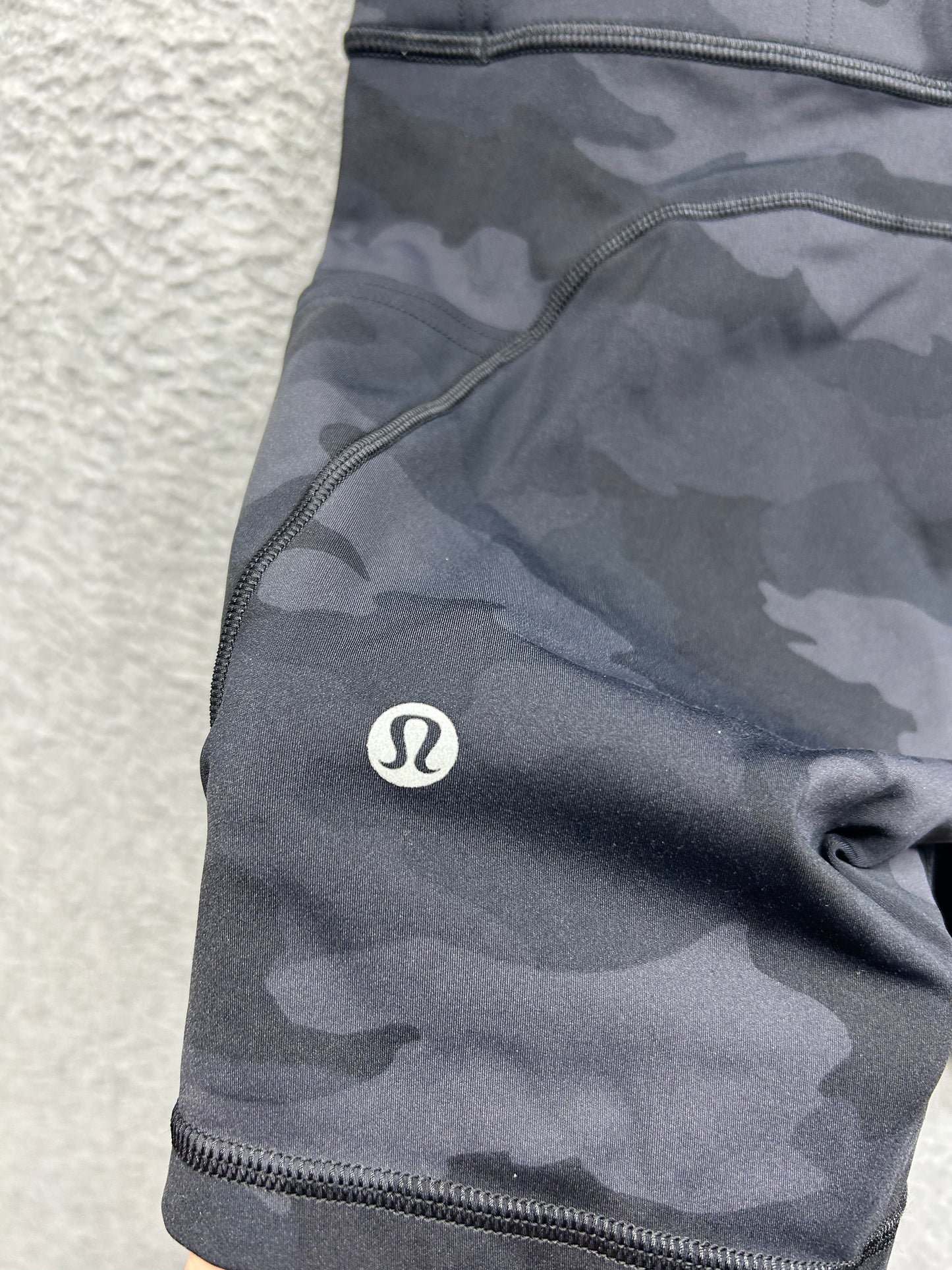 Lululemon Fast And Free Short 6" Size 4 Incognito Camo Multi Grey