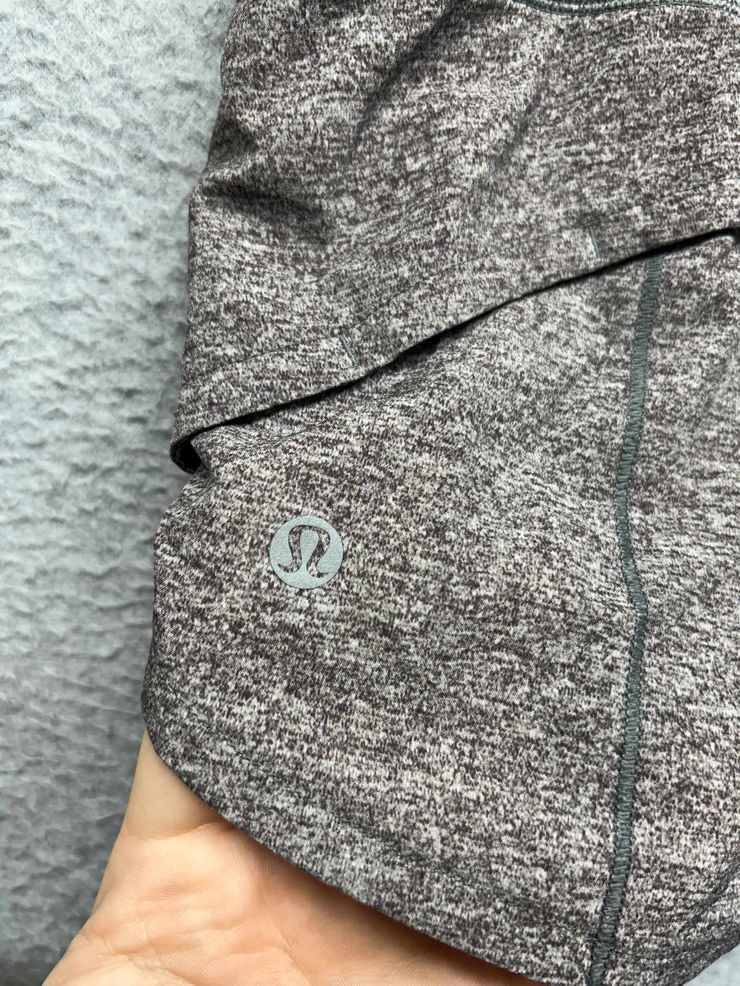 Lululemon Speed Up Short 2.5" Size 4 Heather Lux Multi Black