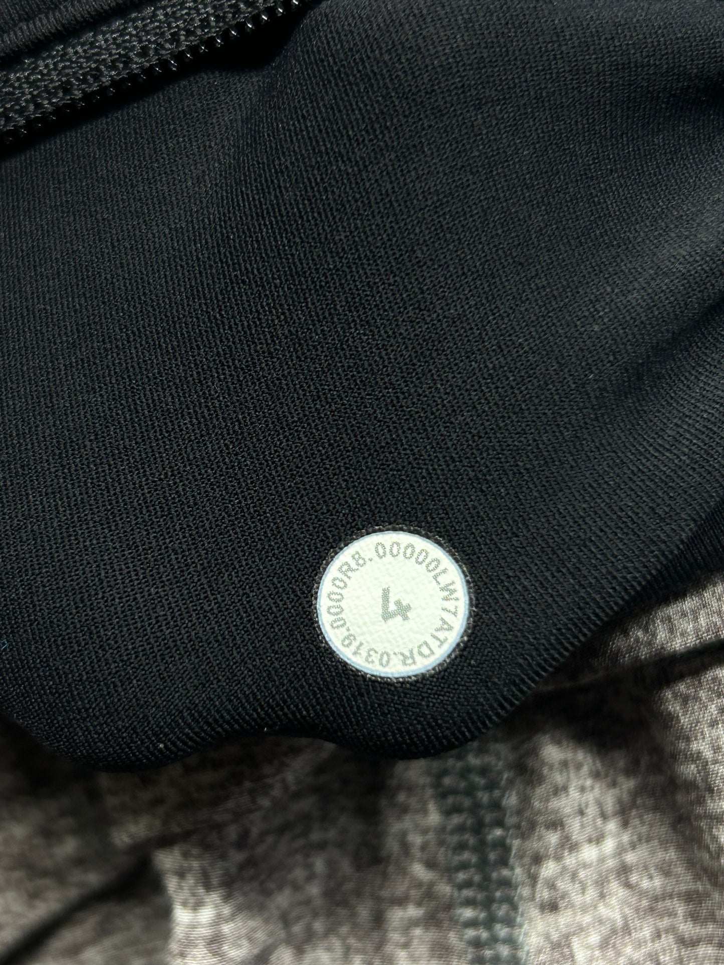 Lululemon Speed Up Short 2.5" Size 4 Heather Lux Multi Black