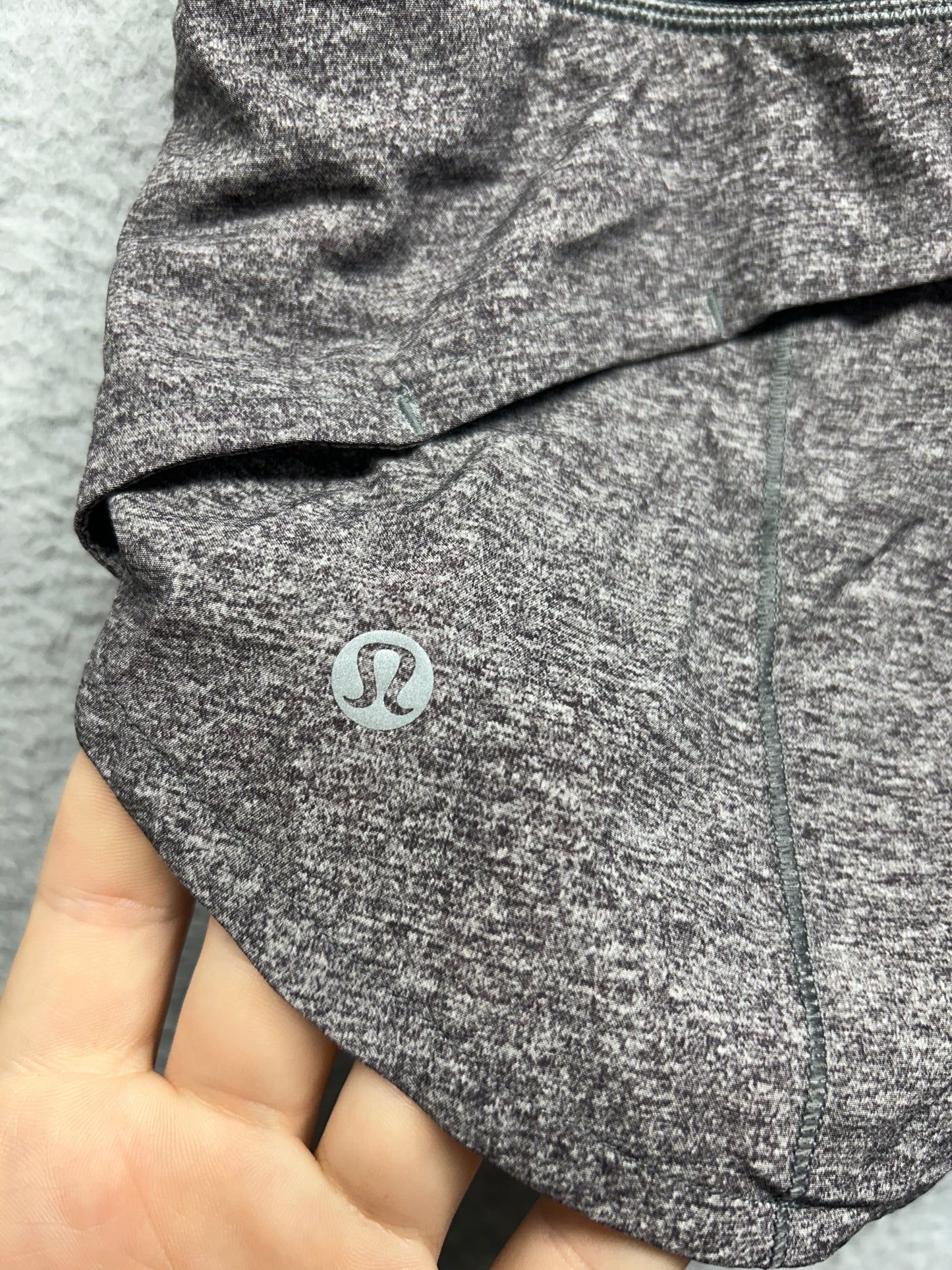 Lululemon Speed Up Short 2.5" Size 4 Heather Lux Multi Black