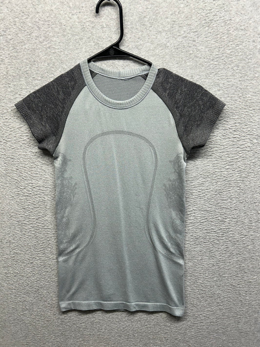 Lululemon Swiftly Tech Short Sleeve Size 4 Paisley Black