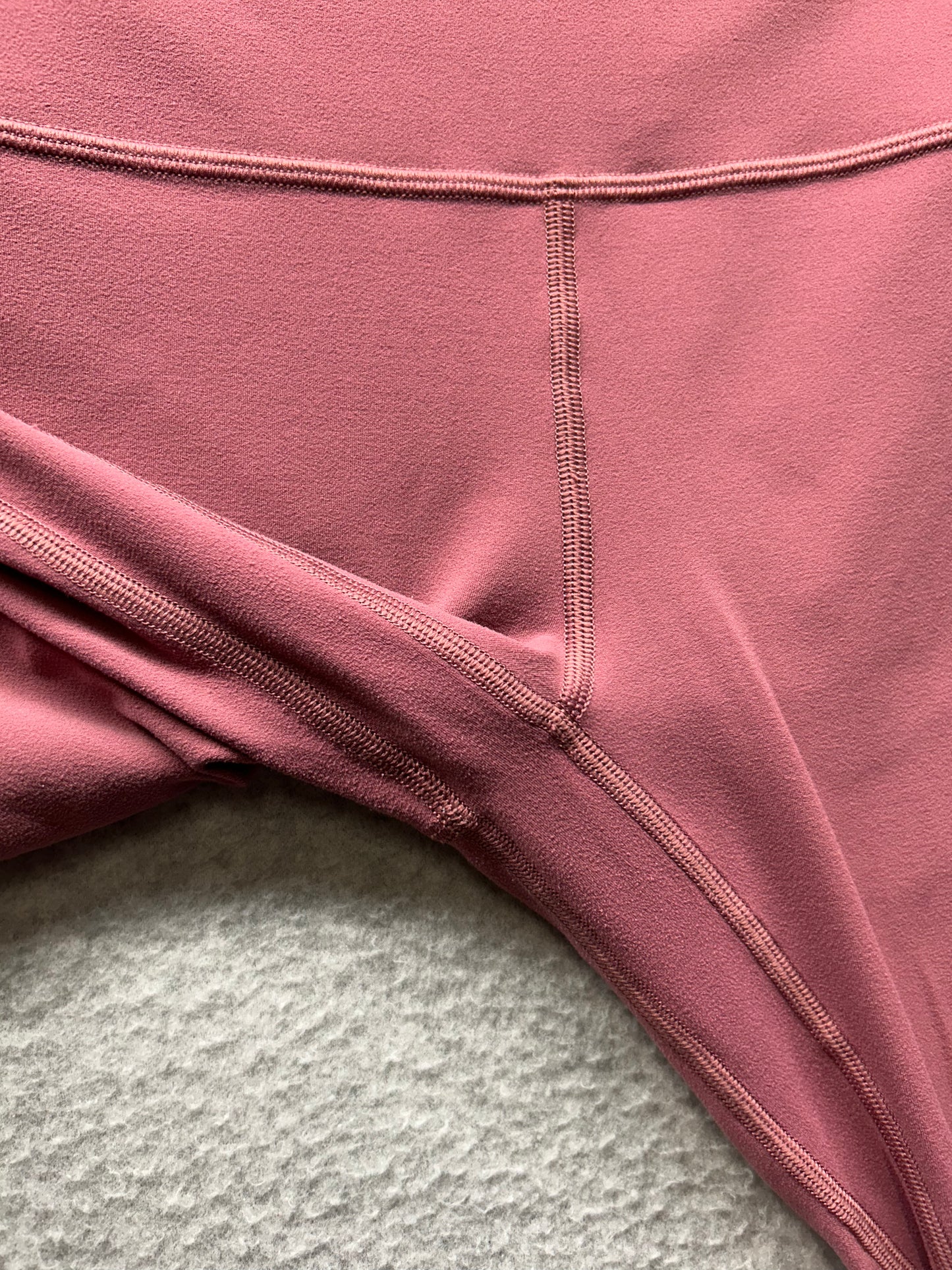 Lululemon Align Crop 21" Size 6 So Merlot