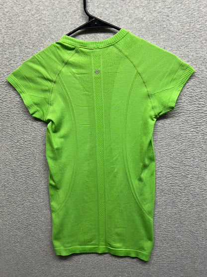 Lululemon Run: Swiftly Tech Short Sleeve Size 4 Frond Green