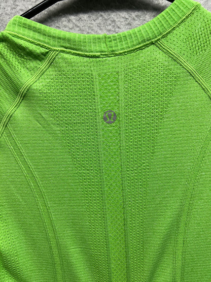 Lululemon Run: Swiftly Tech Short Sleeve Size 4 Frond Green