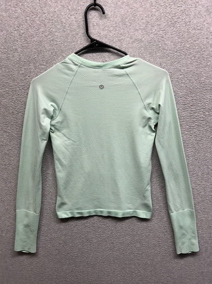 Lululemon Swiftly Tech Long-Sleeve Shirt 2.0 Race Length Size 4 Kohlrabi Green