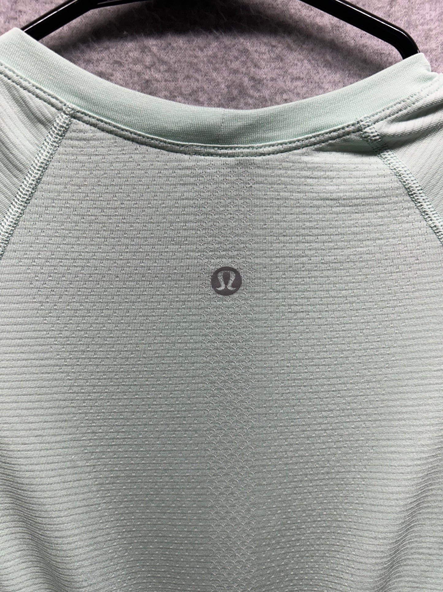 Lululemon Swiftly Tech Long-Sleeve Shirt 2.0 Race Length Size 4 Kohlrabi Green