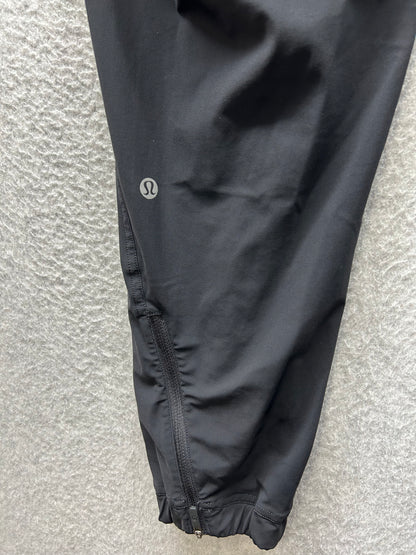 Lululemon Adapted State Jogger Size 10 Black (Sqaure Dot)