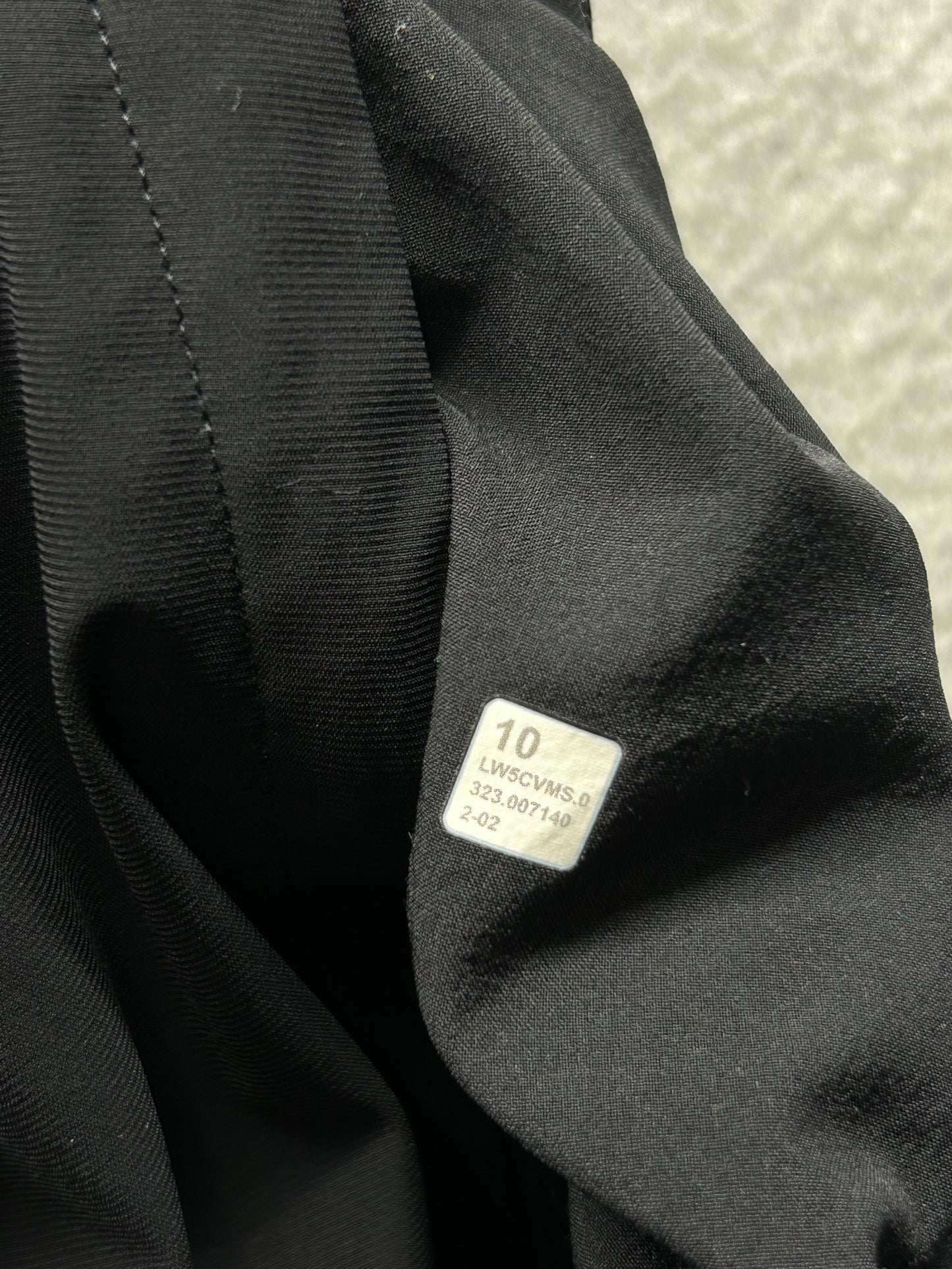 Lululemon Adapted State Jogger Size 10 Black (Sqaure Dot)