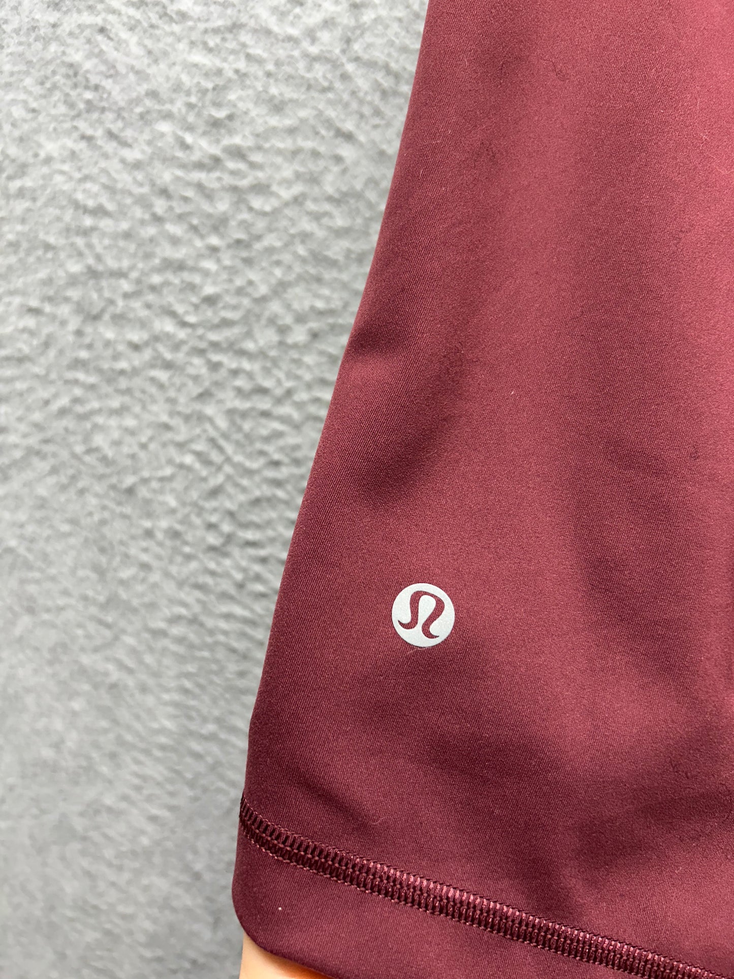 Lululemon Wunder Train Contour Fit High-Rise Short 8" Size 14 Red Merlot