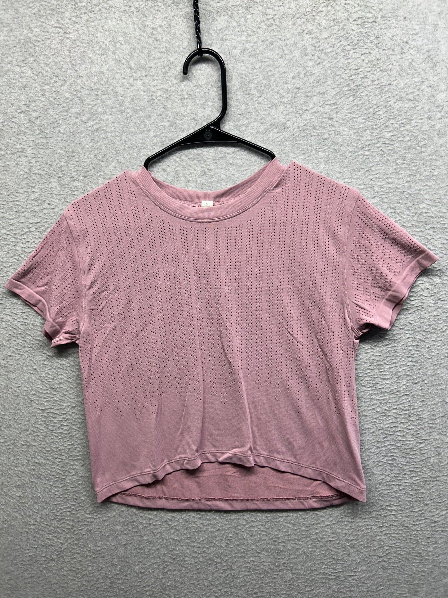 Lululemon Train to Be Short Sleeve Size Small (6) Pink Taupe