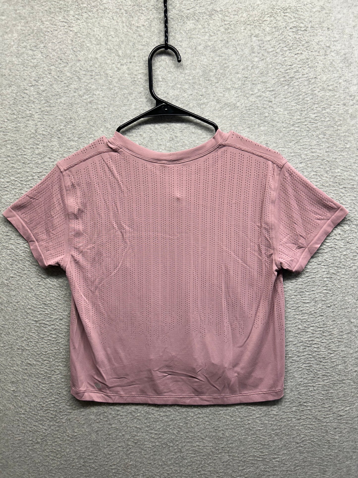 Lululemon Train to Be Short Sleeve Size Small (6) Pink Taupe