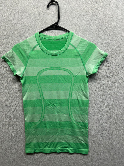 Lululemon Run: Swiftly Tech Short Sleeve Size 6 Heathered Green Bean