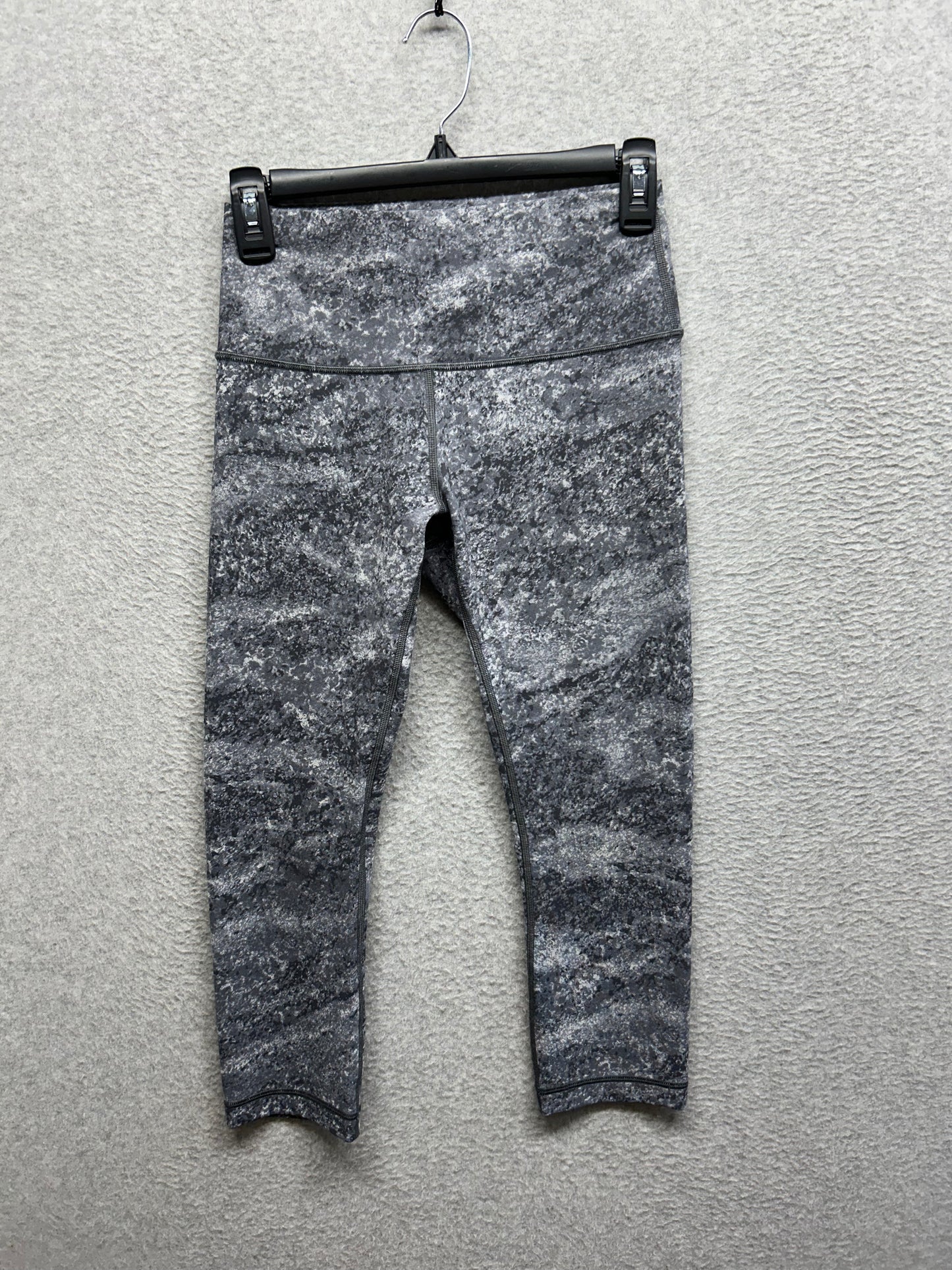 Lululemon Wunder Under Crop Hi-Rise 21" Size 6 Area Ice Grey