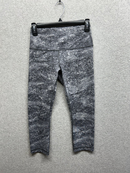 Lululemon Wunder Under Crop Hi-Rise 21" Size 6 Area Ice Grey