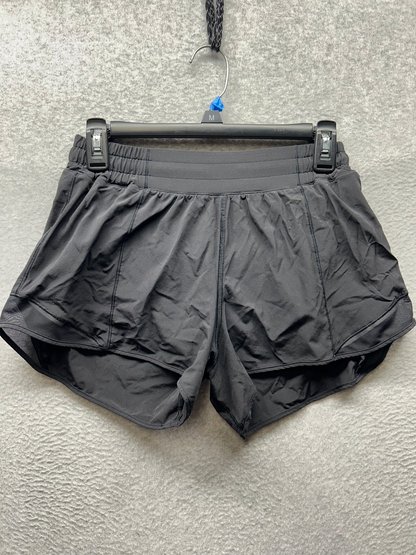 Lululemon Hotty Hot Short II Long 4" Size 8 Black