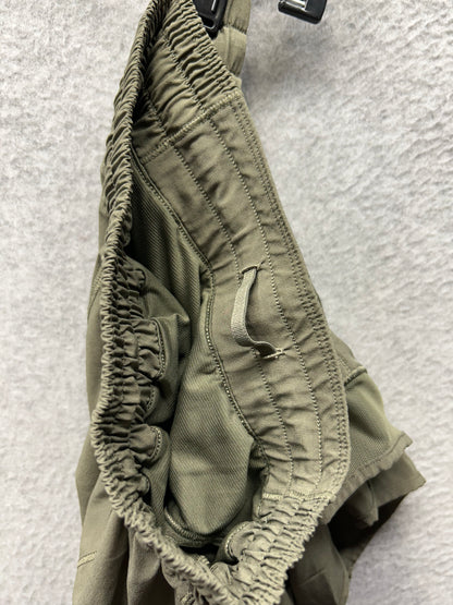 Lululemon Hotty Hot Short II Long 4" Size 4 Sage
