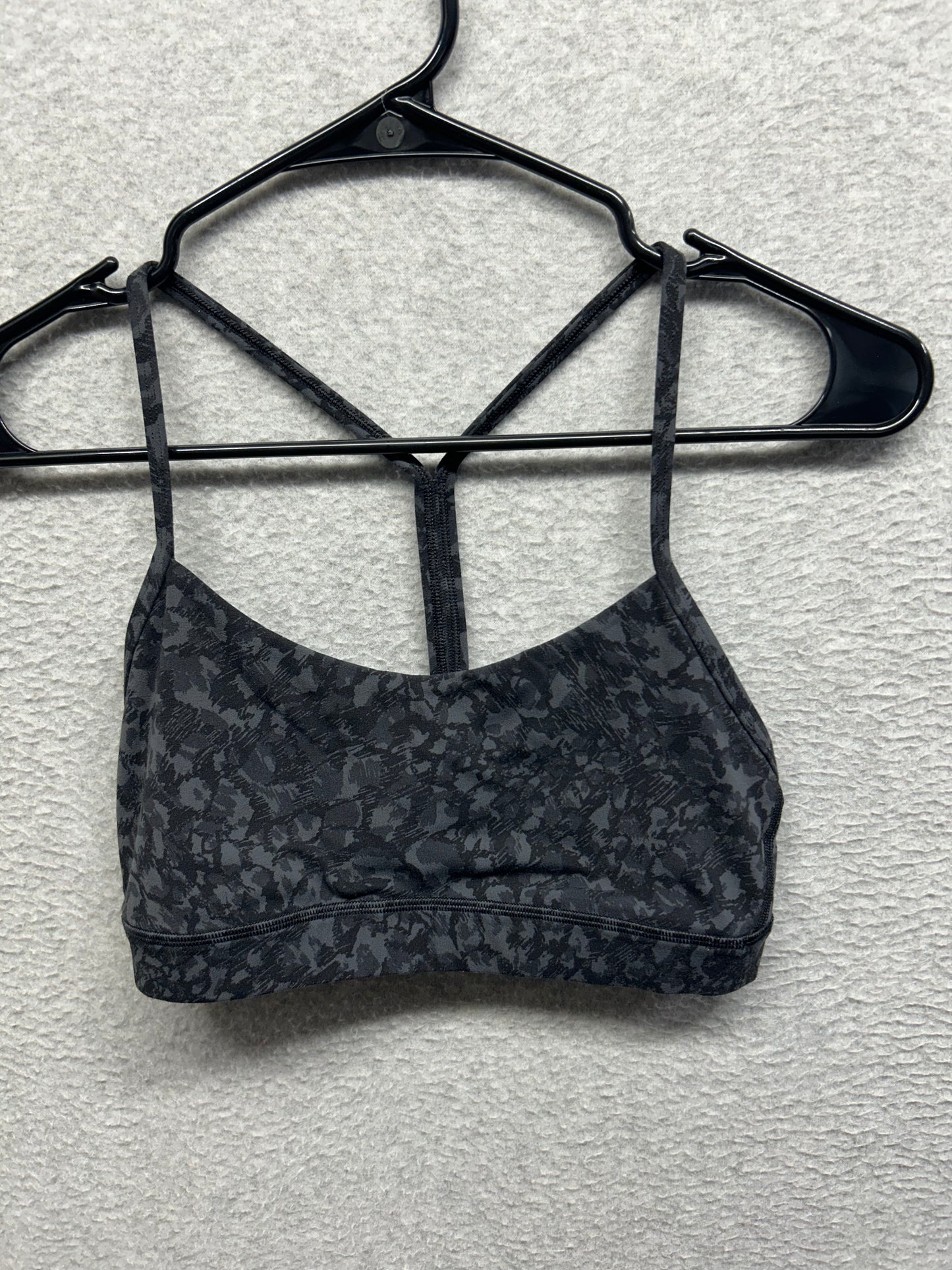 Lululemon Flow Y Bra Nulu Size 6 Wild Thing Camo Deep Coal Multi