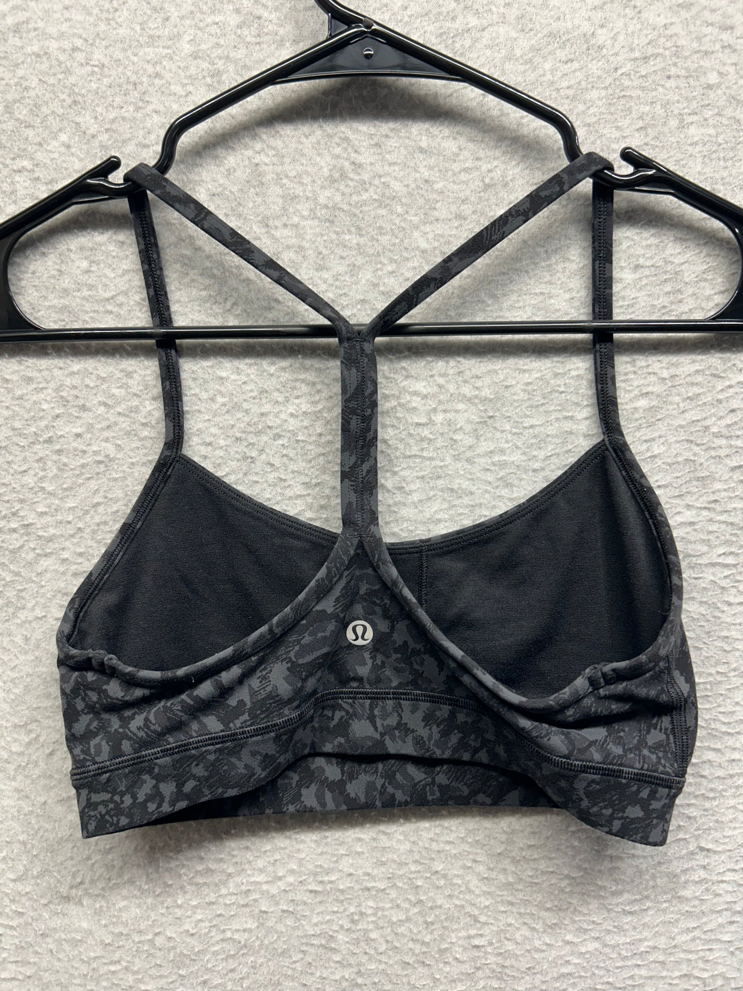 Lululemon Flow Y Bra Nulu Size 6 Wild Thing Camo Deep Coal Multi
