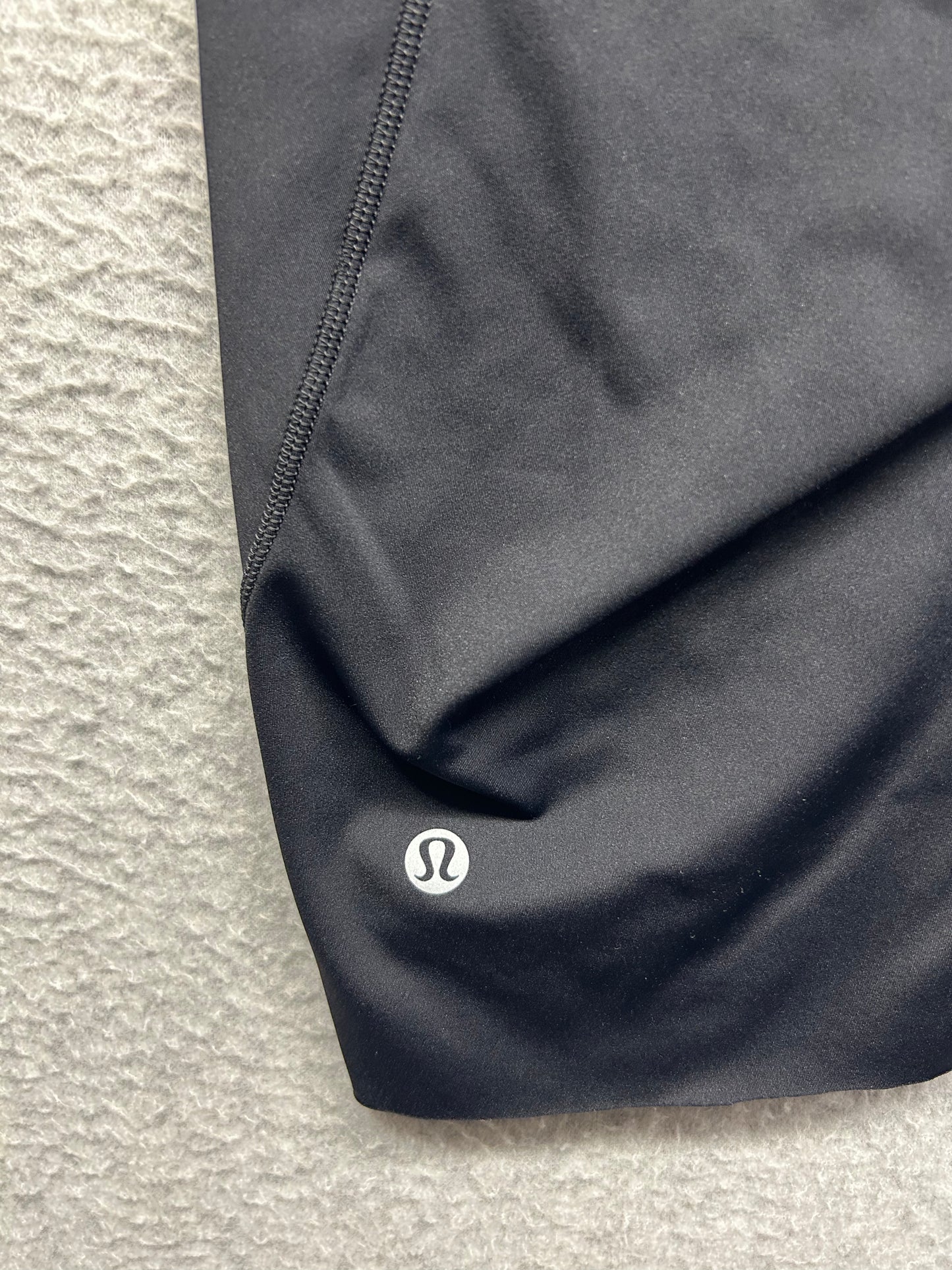 Lululemon Fast And Free Short 10" Size 6 Black