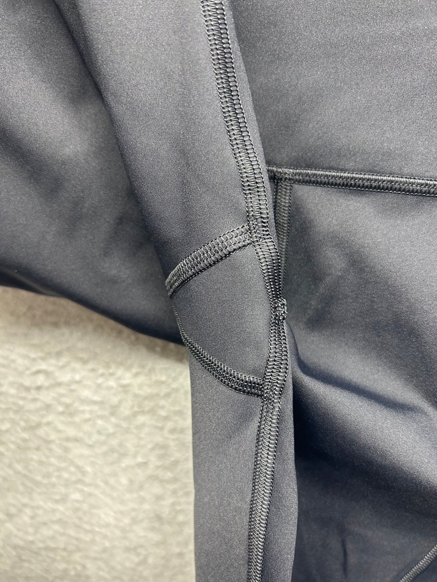 Lululemon Fast And Free Short 10" Size 6 Black
