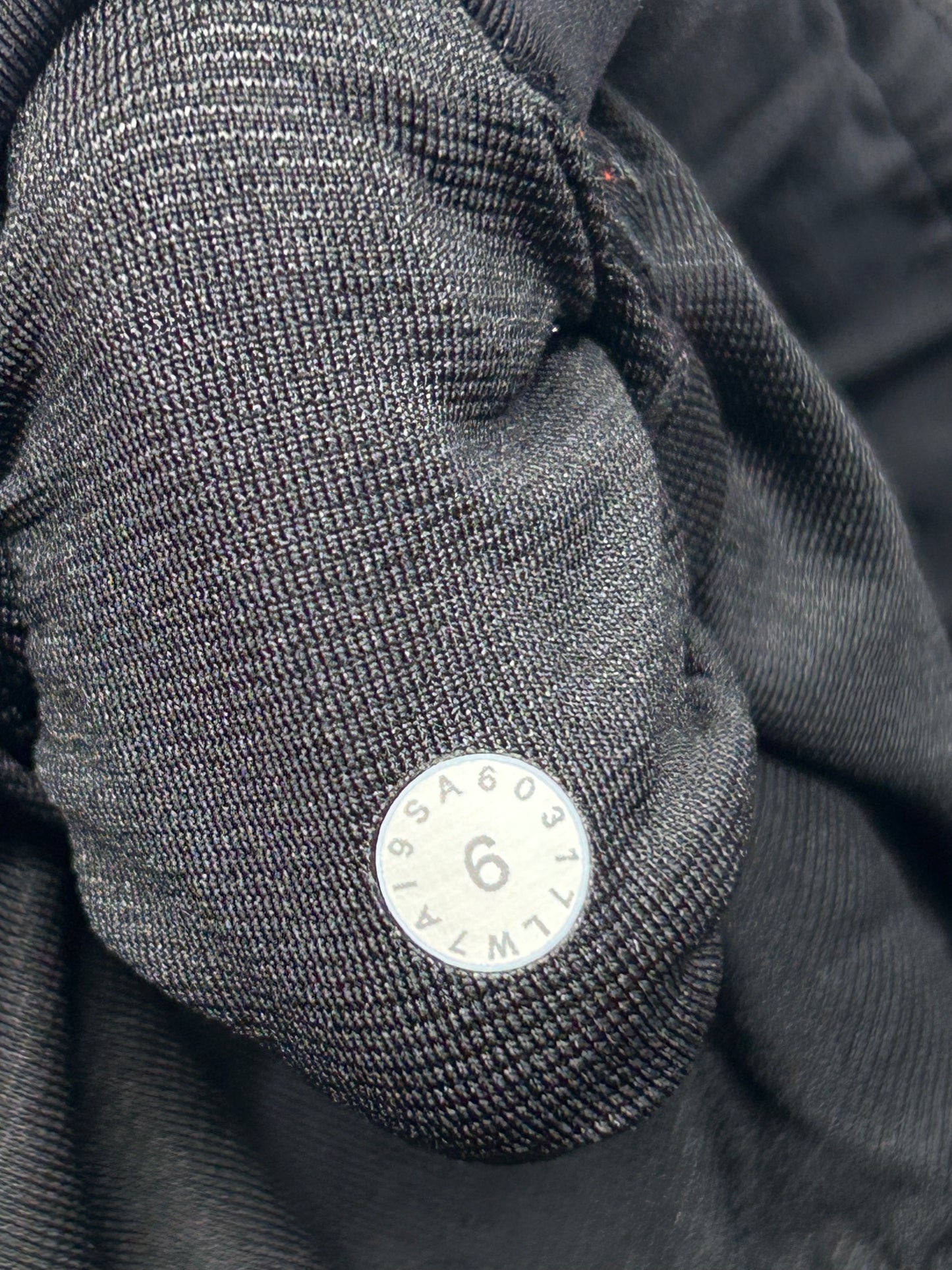 Lululemon Back In Action Short Size 6 Black